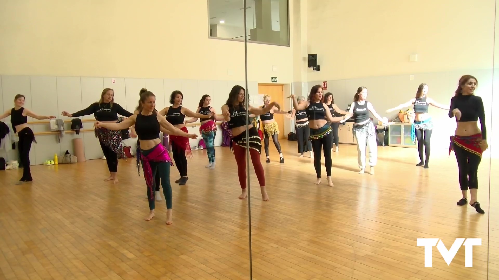 Primer Plano - 17 - Escuela Municipal Danza Oriental